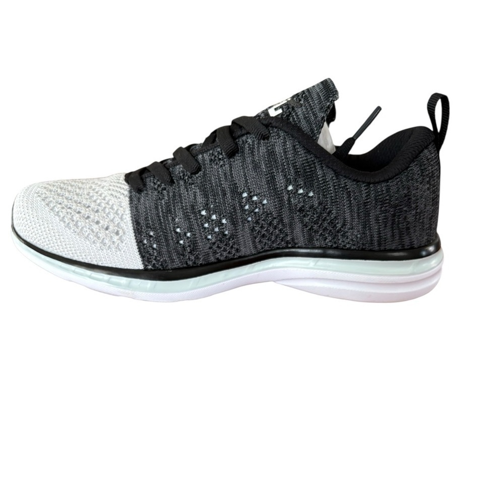 APL Techloom Pro Running Athletic Shoes White Black Cosmic Grey Size 5, NWB
